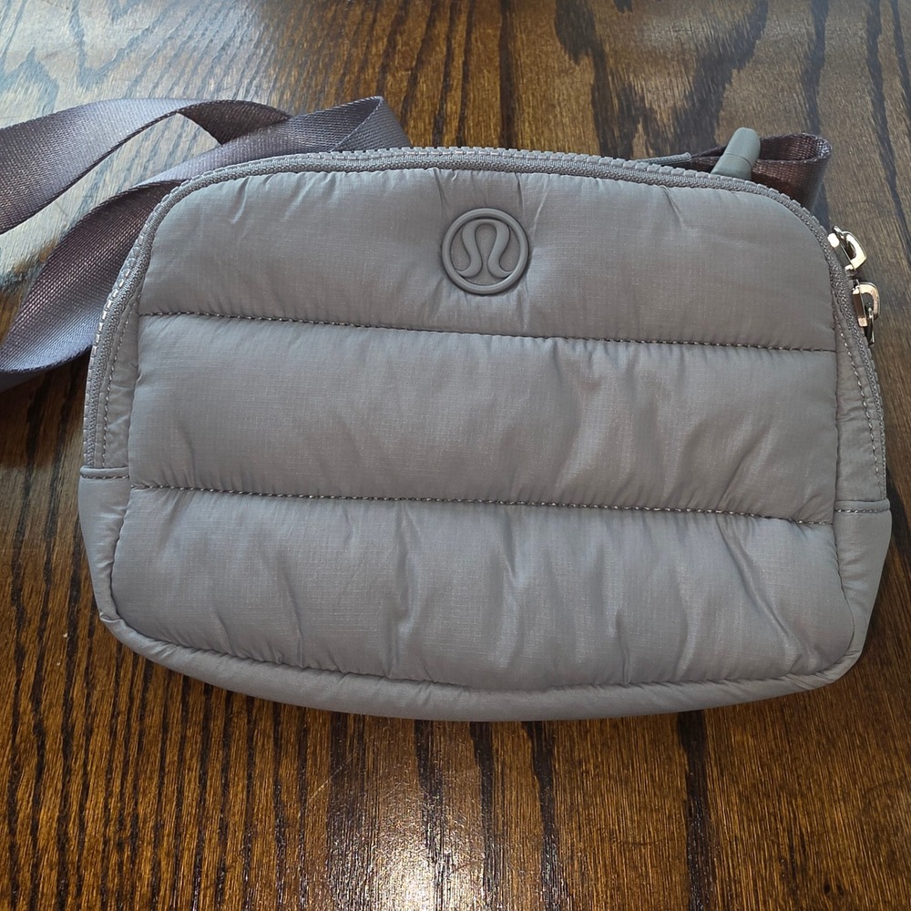 Lululemon Everywhere Belt Bag Quilted Puffer Grey Adjustable Crossbody Bag